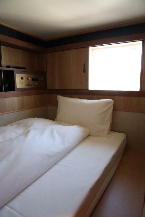 Cabin Inn Kyoto Sanjo Kawaramachi Экстерьер фото